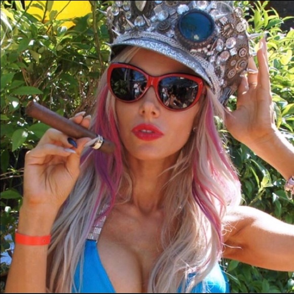 Polarized Kissy Fly Sunglasses 💋💋💋 FlyGirl Sexy Sunnies - Picture 7 of 17